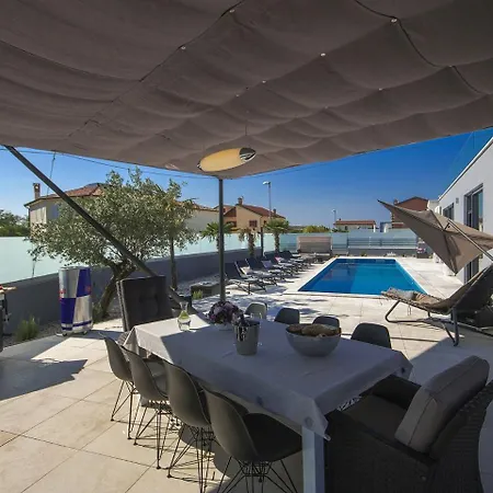 Villa Luxury With Private Pool In