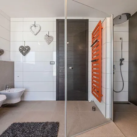 Luxury With Private Pool In * Labinci